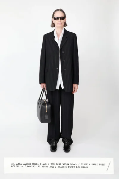 Look 25
